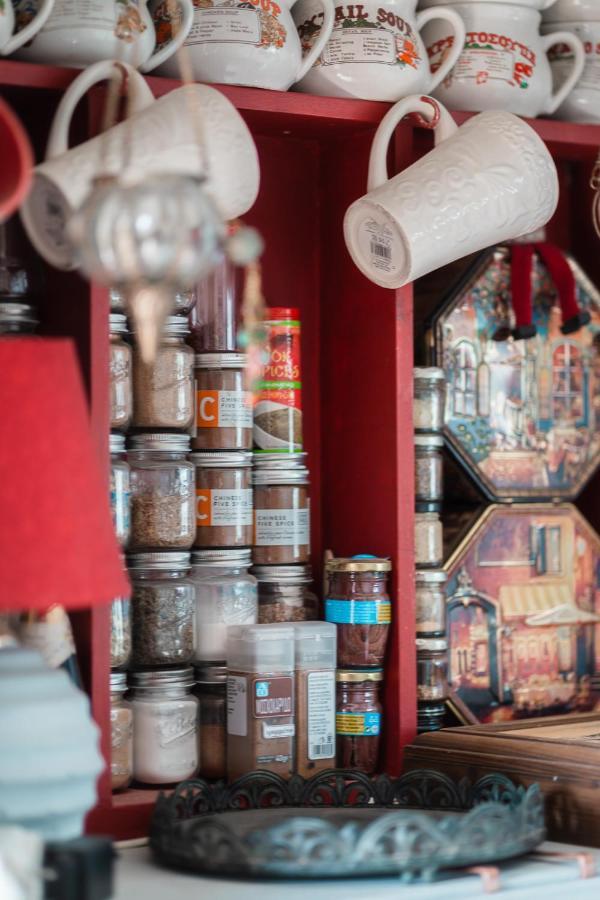 Hostel Ioanna'S Hellenic Hospitality Athen Exterior foto