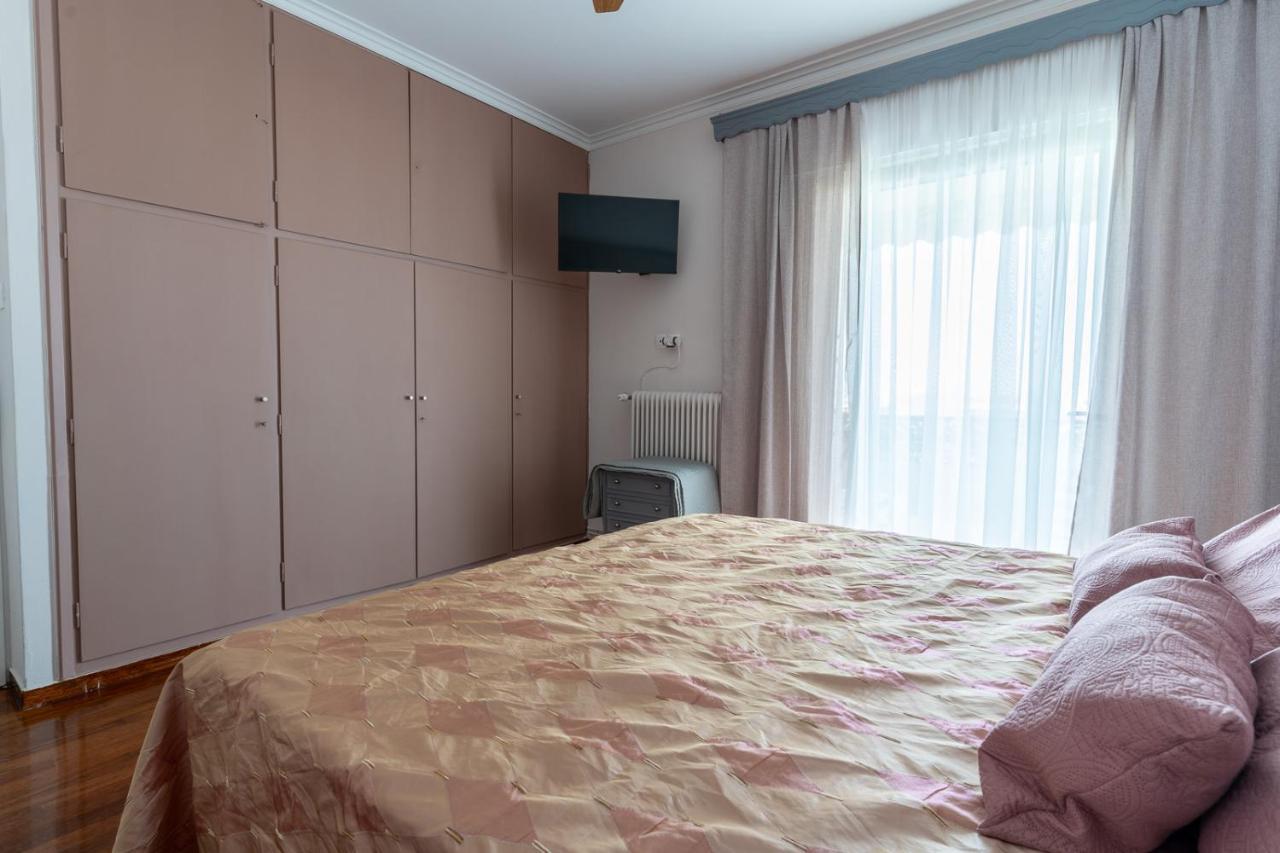Hostel Ioanna'S Hellenic Hospitality Athen Exterior foto